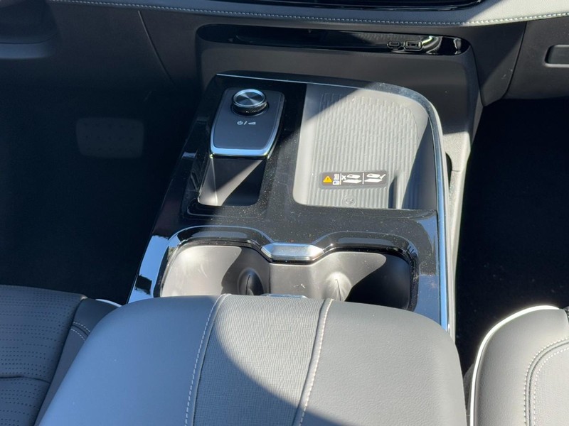 Buick Enclave Vehicle Image 10