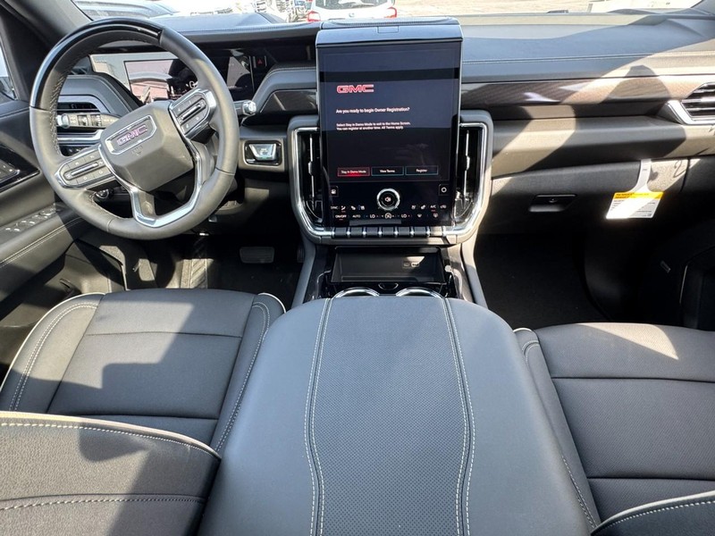 GMC Yukon XL Vehicle Image 07