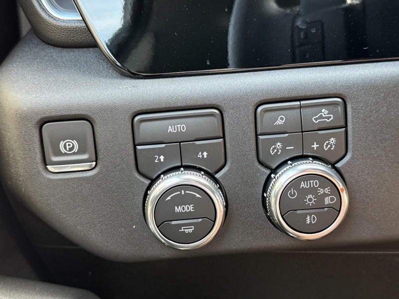 GMC Sierra 1500 Vehicle Image 10