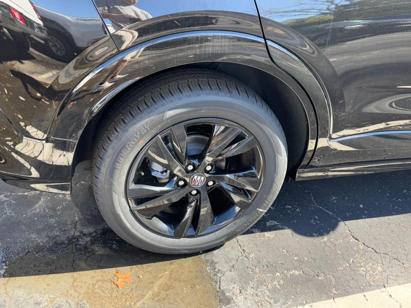 Buick Encore GX Vehicle Image 04