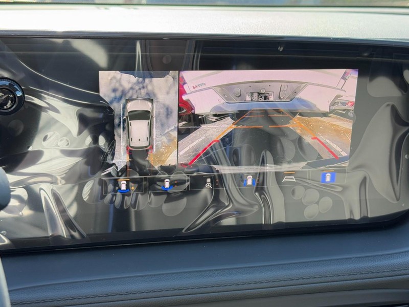 Buick Encore GX Vehicle Image 14