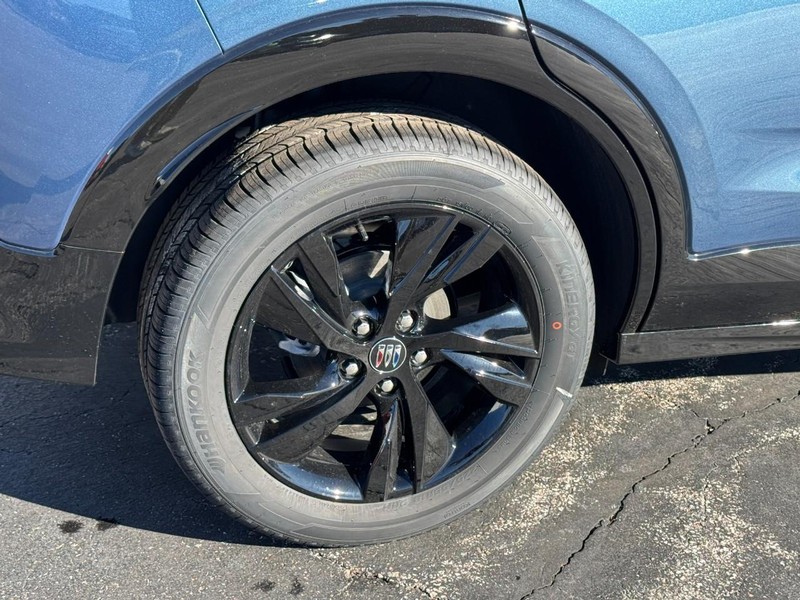 Buick Encore GX Vehicle Image 04