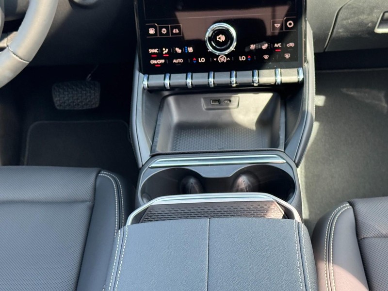 GMC Terrain Vehicle Image 10