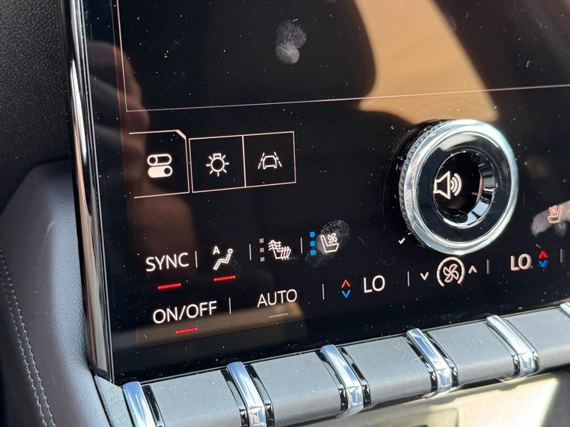 GMC Terrain Vehicle Image 15