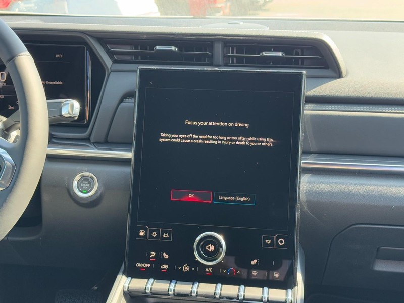 GMC Terrain Vehicle Image 08