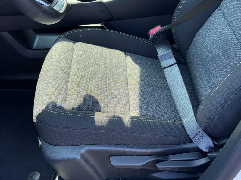 GMC Terrain Vehicle Image 15