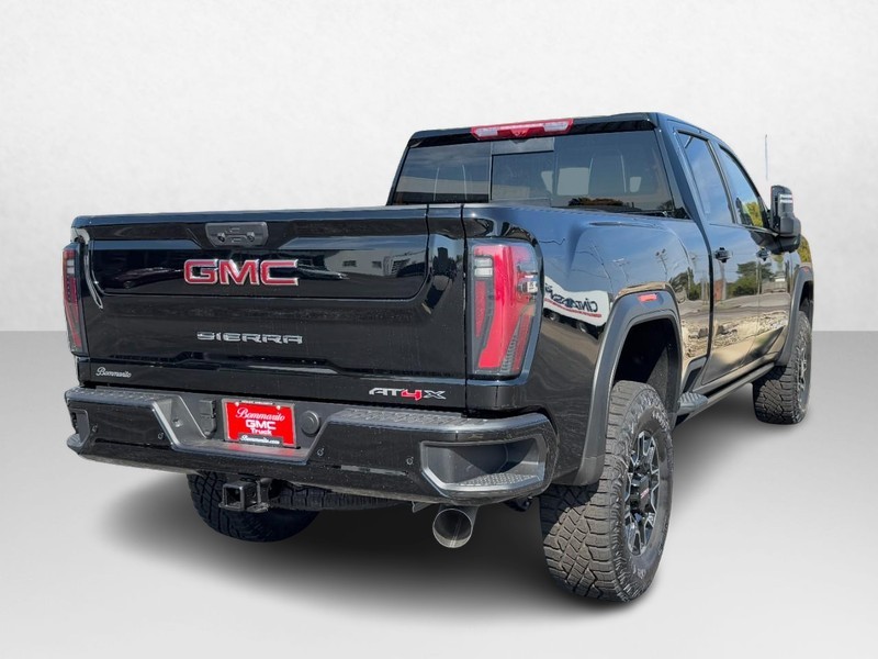 GMC Sierra 2500HD Vehicle Image 03