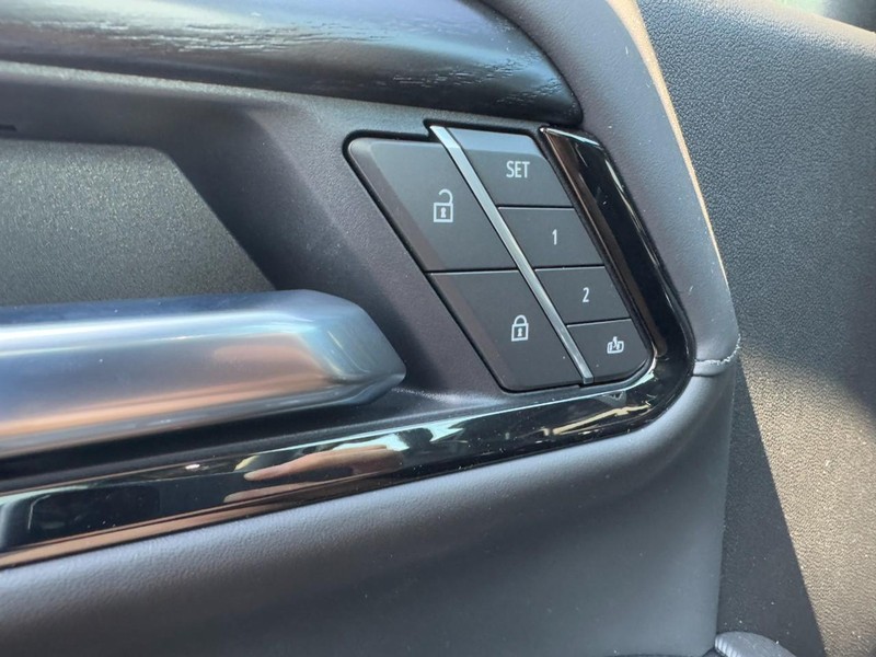 GMC Sierra 2500HD Vehicle Image 11