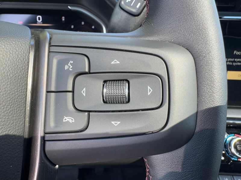 GMC Sierra 2500HD Vehicle Image 13