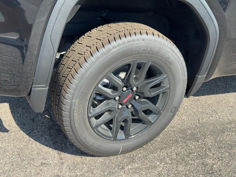 GMC Sierra 1500 Vehicle Image 04