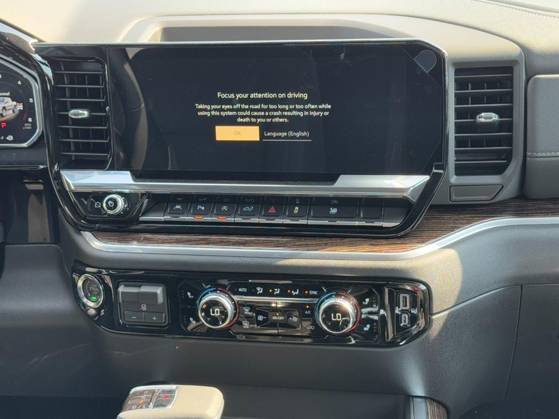 GMC Sierra 1500 Vehicle Image 08