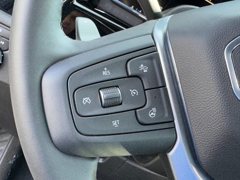 GMC Sierra 1500 Vehicle Image 11