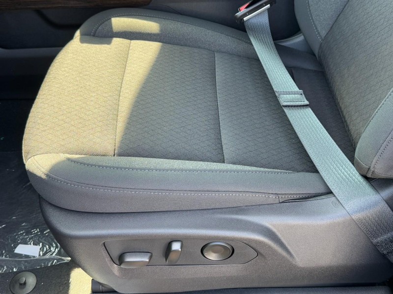 GMC Sierra 1500 Vehicle Image 16