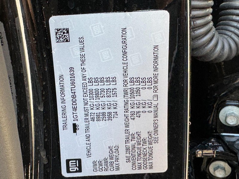 GMC HUMMER EV Pickup Vehicle Image 17