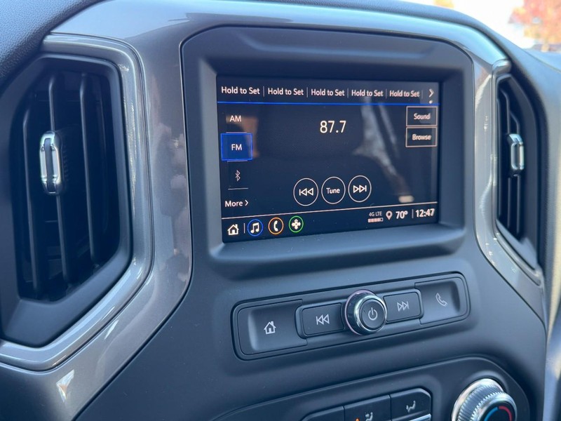 GMC Sierra 2500HD Vehicle Image 12