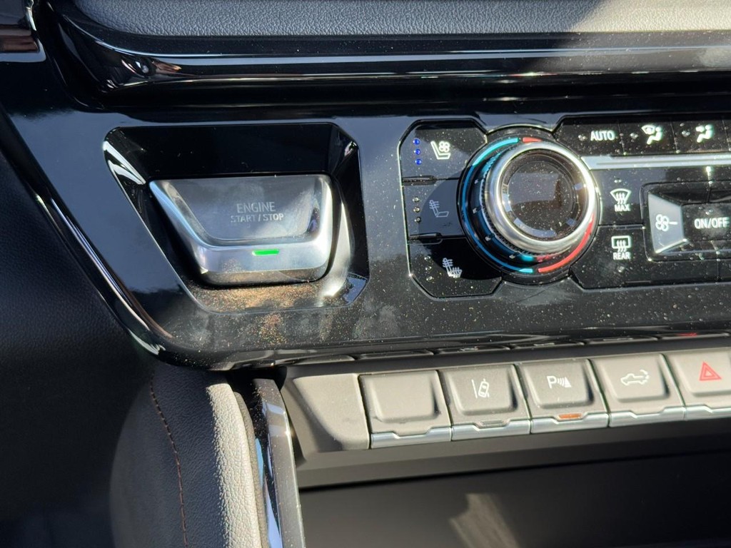 GMC Sierra 2500HD Vehicle Image 15