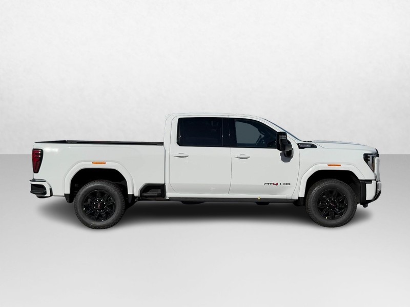 GMC Sierra 2500HD Vehicle Image 02