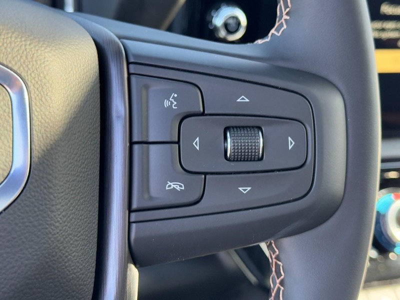 GMC Sierra 2500HD Vehicle Image 14