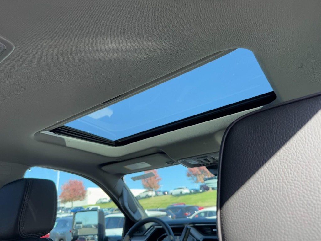 GMC Sierra 2500HD Vehicle Image 06