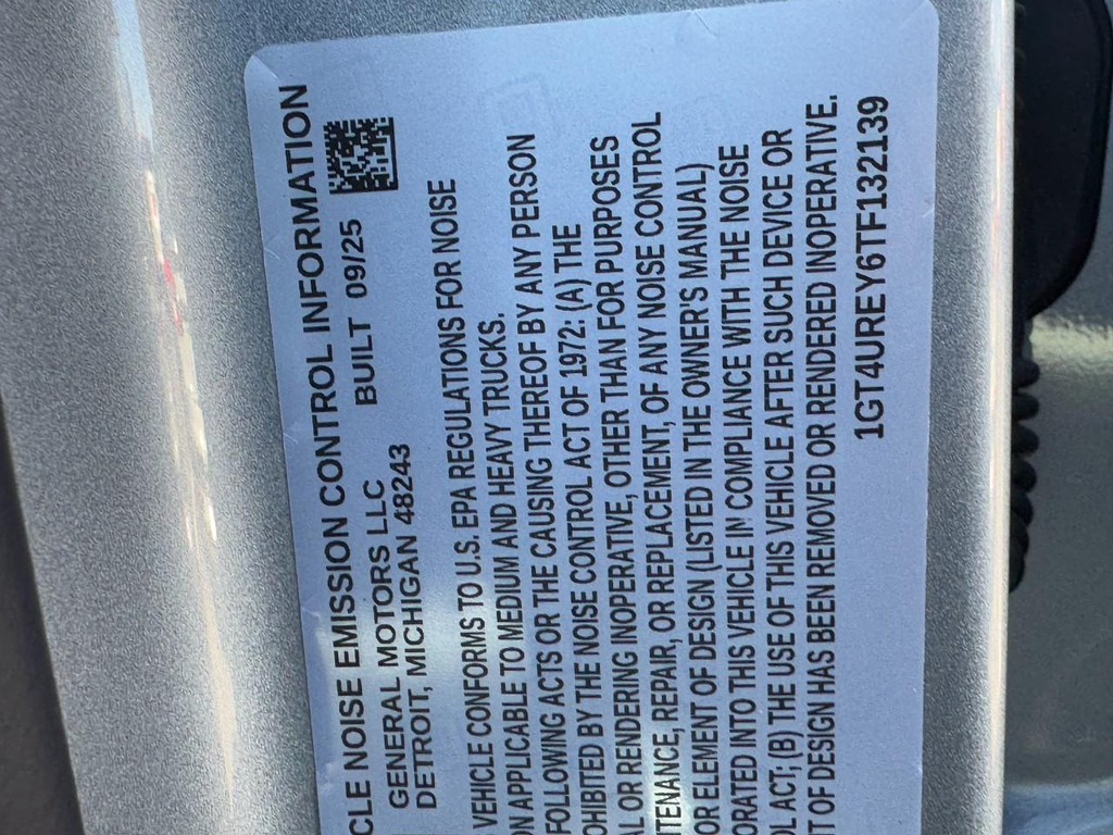 GMC Sierra 2500HD Vehicle Image 18