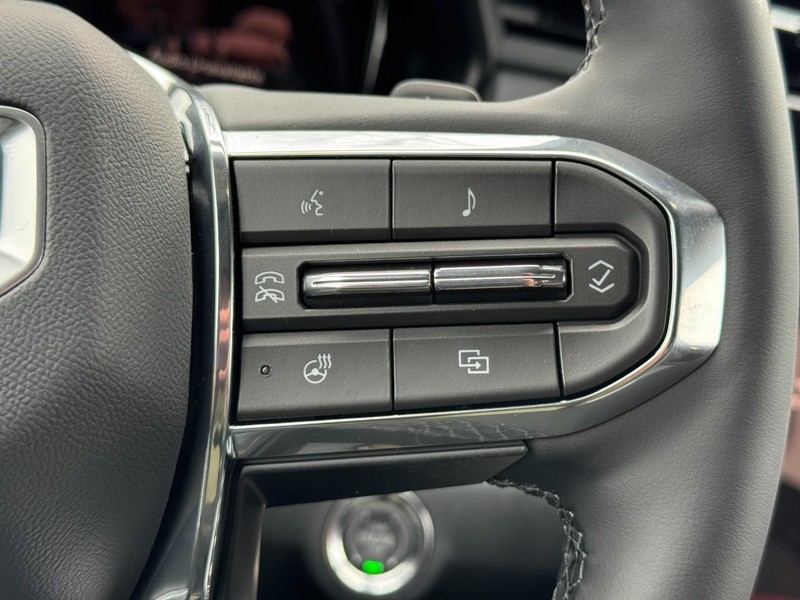 GMC Terrain Vehicle Image 11