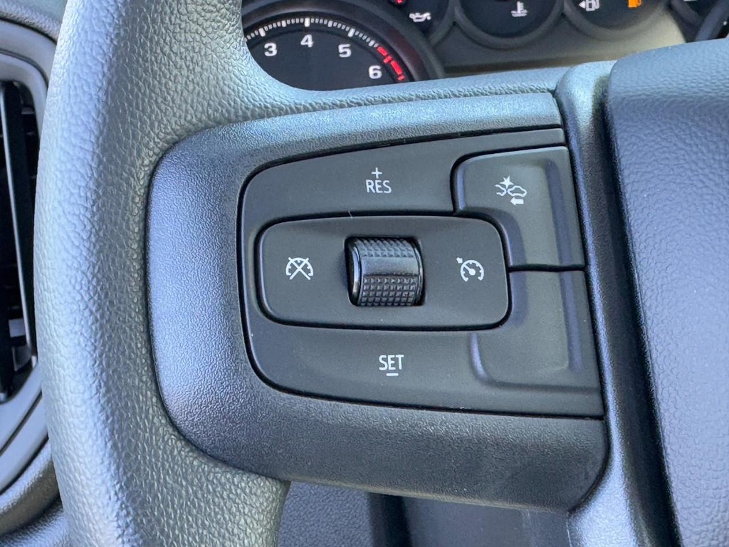 GMC Sierra 1500 Vehicle Image 10