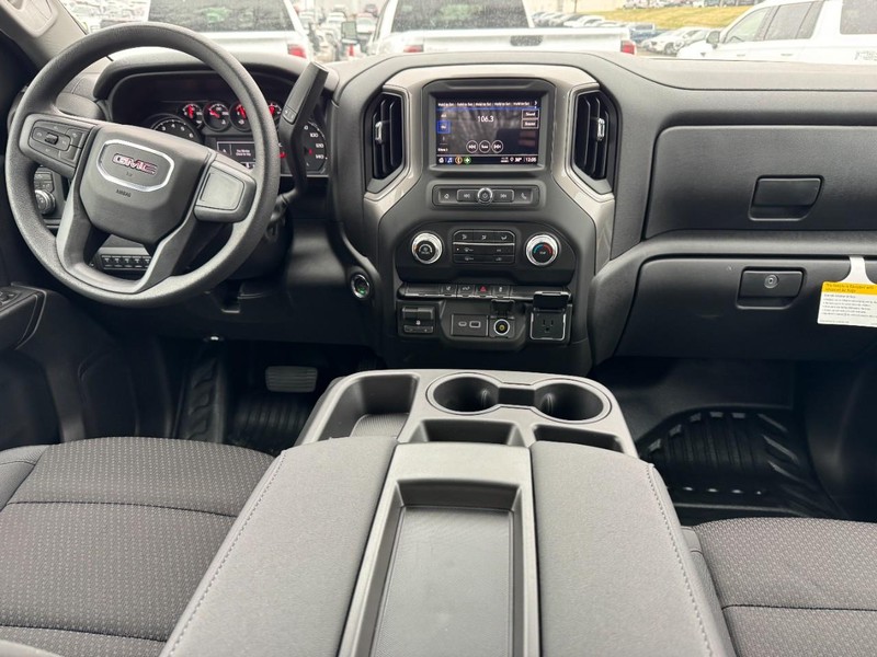 GMC Sierra 3500HD Vehicle Image 06