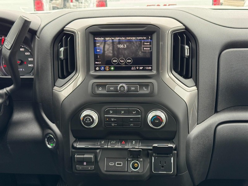 GMC Sierra 3500HD Vehicle Image 08