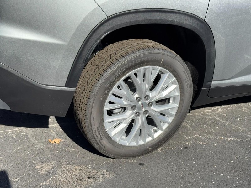 GMC Acadia Vehicle Image 04