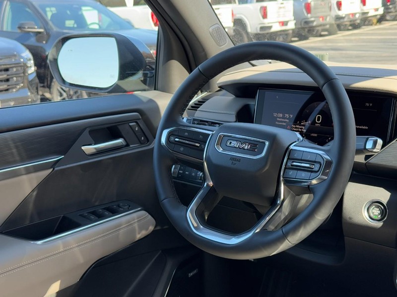 GMC Acadia Vehicle Image 08