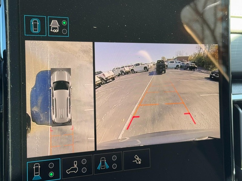 GMC Acadia Vehicle Image 15