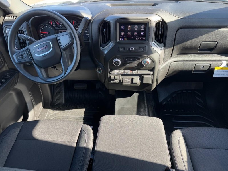 GMC Sierra 2500HD Vehicle Image 06