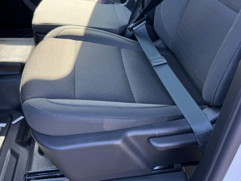 GMC Sierra 2500HD Vehicle Image 15