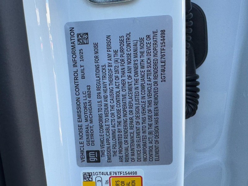 GMC Sierra 2500HD Vehicle Image 16