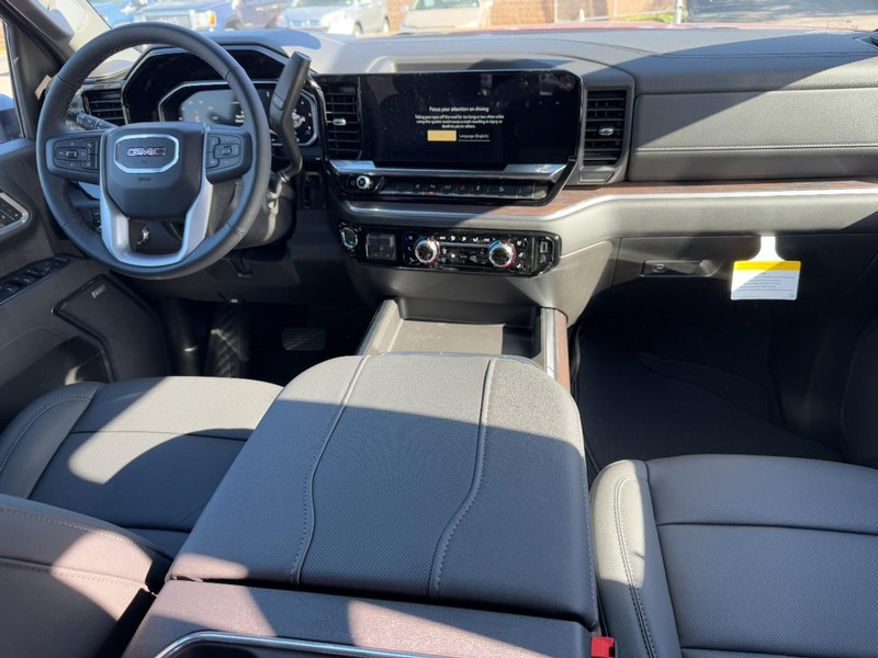 GMC Sierra 2500HD Vehicle Image 06