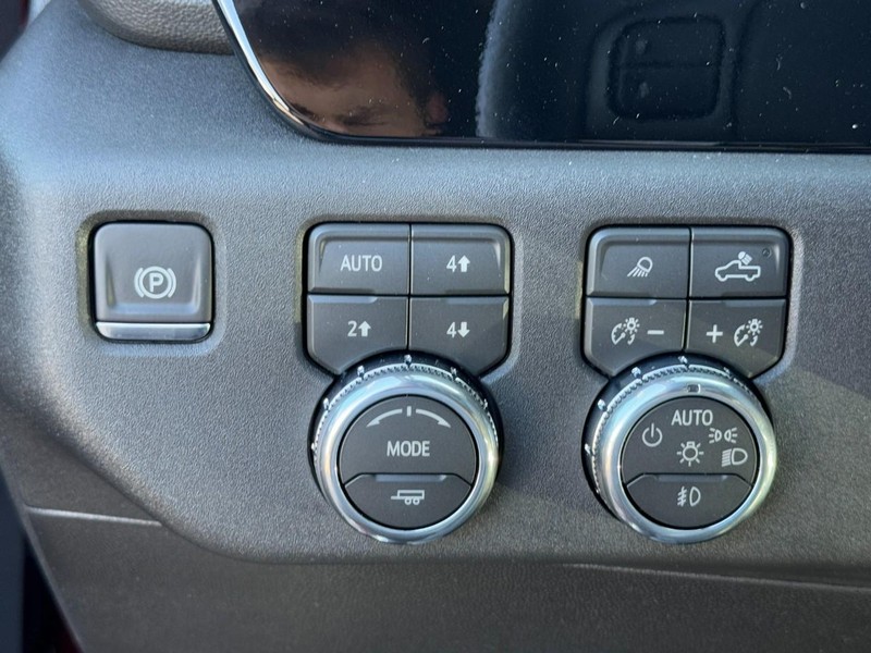 GMC Sierra 2500HD Vehicle Image 11