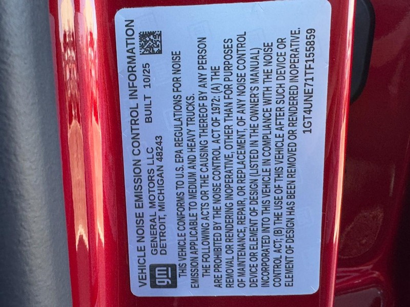 GMC Sierra 2500HD Vehicle Image 17