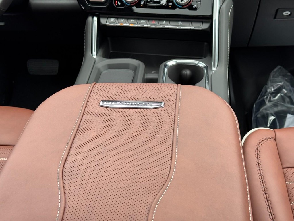 GMC Sierra 2500HD Vehicle Image 09