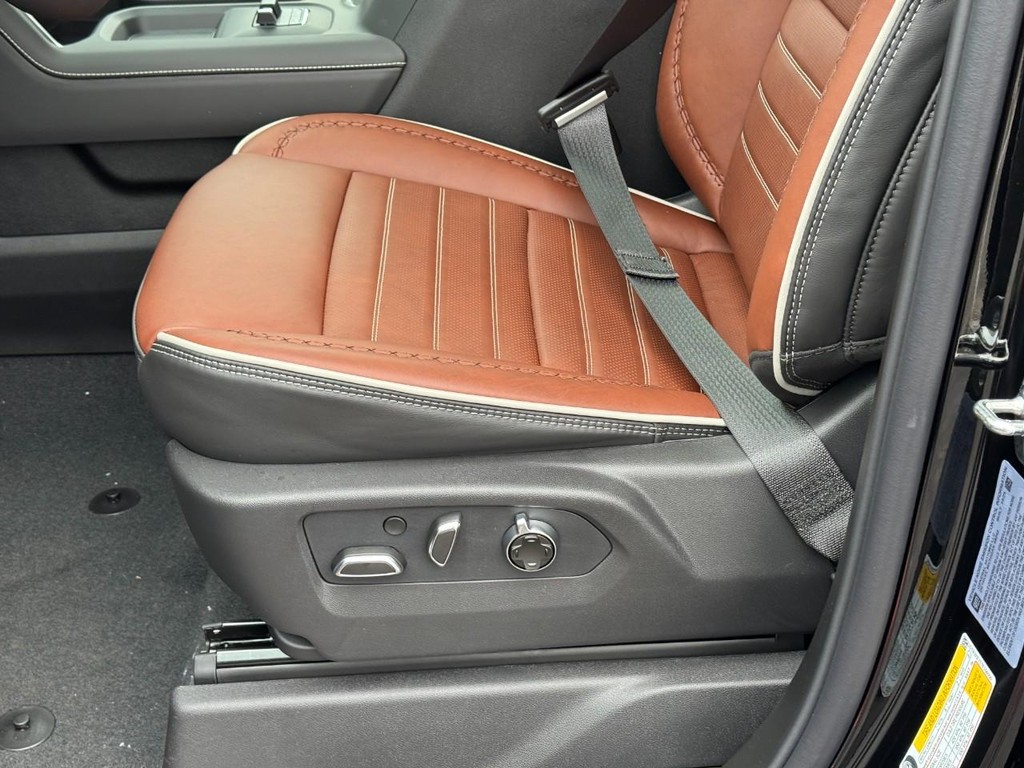 GMC Sierra 2500HD Vehicle Image 15