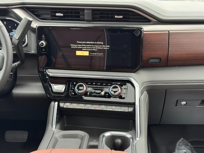 GMC Sierra 2500HD Vehicle Image 08