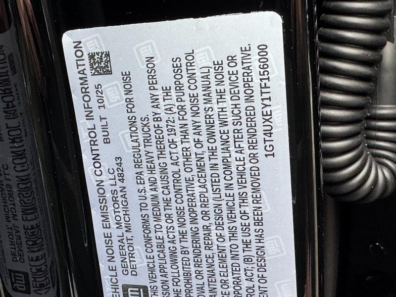 GMC Sierra 2500HD Vehicle Image 16