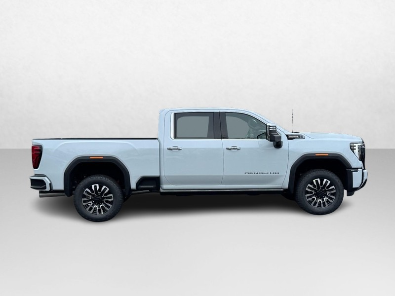 GMC Sierra 2500HD Vehicle Image 02