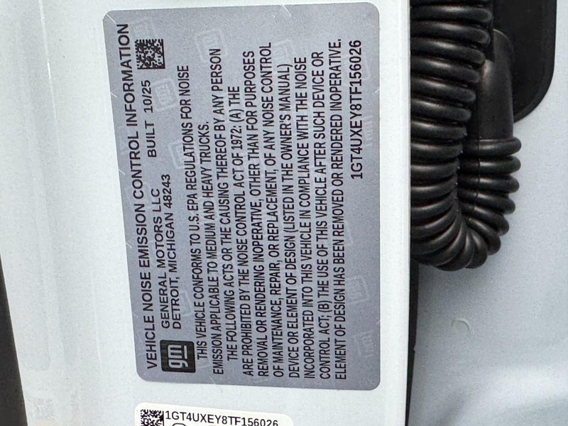 GMC Sierra 2500HD Vehicle Image 16