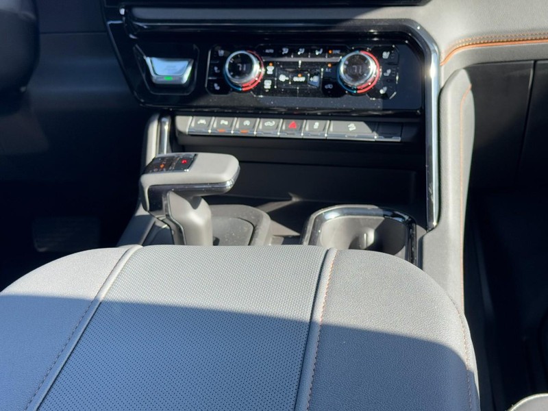 GMC Sierra 1500 Vehicle Image 09