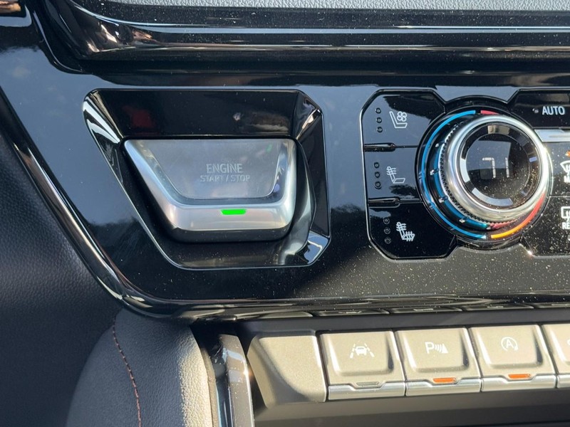 GMC Sierra 1500 Vehicle Image 14