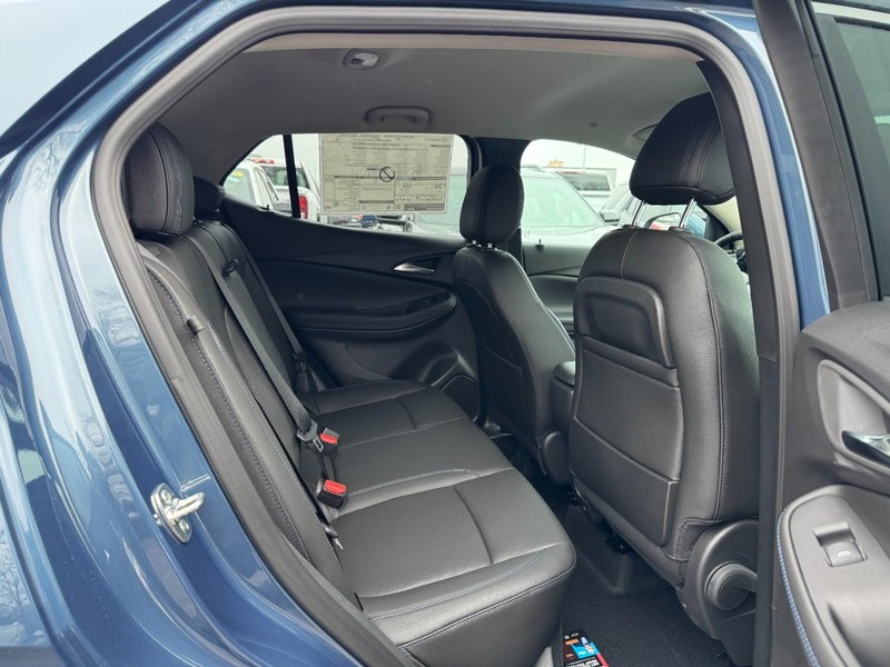 Buick Encore GX Vehicle Image 05