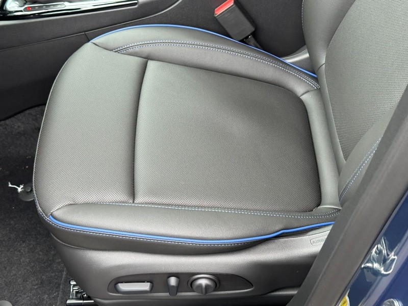 Buick Encore GX Vehicle Image 15