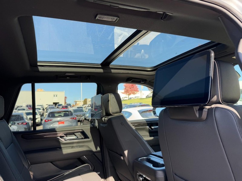 GMC Yukon Vehicle Image 06