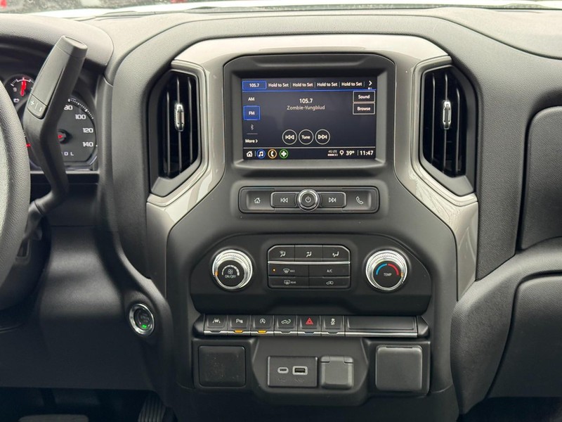 GMC Sierra 1500 Vehicle Image 08