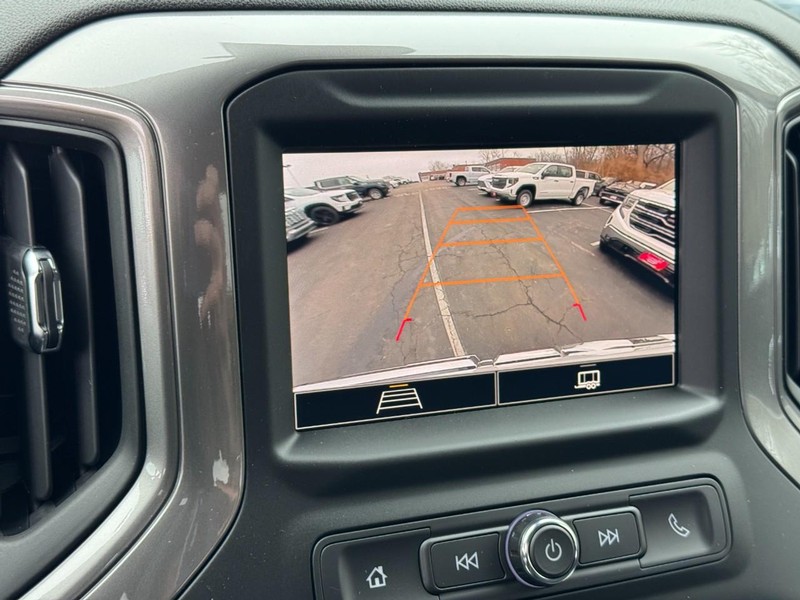 GMC Sierra 1500 Vehicle Image 12